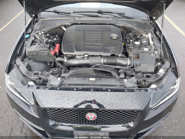 2019 JAGUAR XE SAJAK4FX1KCP50598 Photo 9