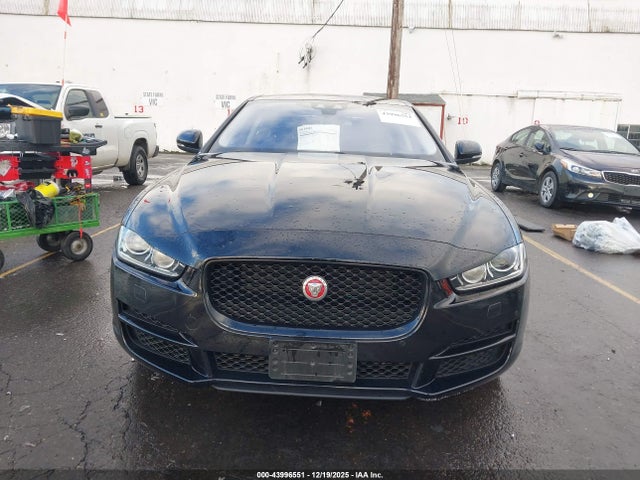SAJAK4FX1KCP50598 Jaguar Xe 25t Prestige