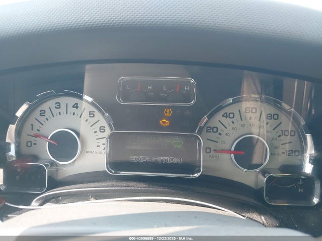 2011 FORD EXPEDITION 1FMJU1H56BEF53767 Photo 6