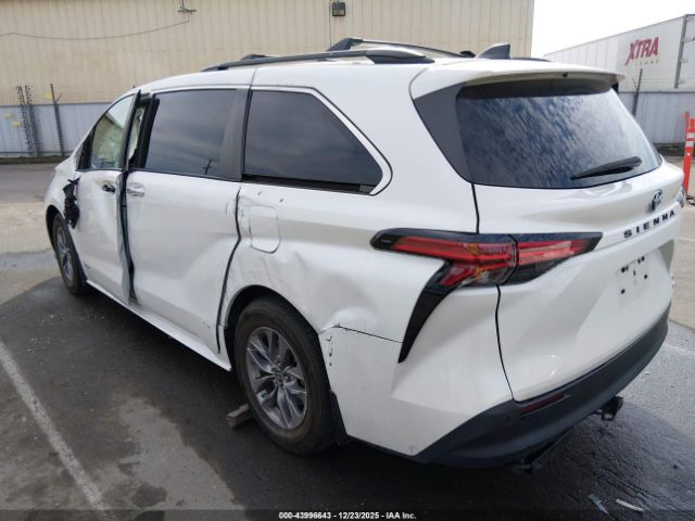 2021 TOYOTA SIENNA 5TDJRKECXMS044325 Photo 2