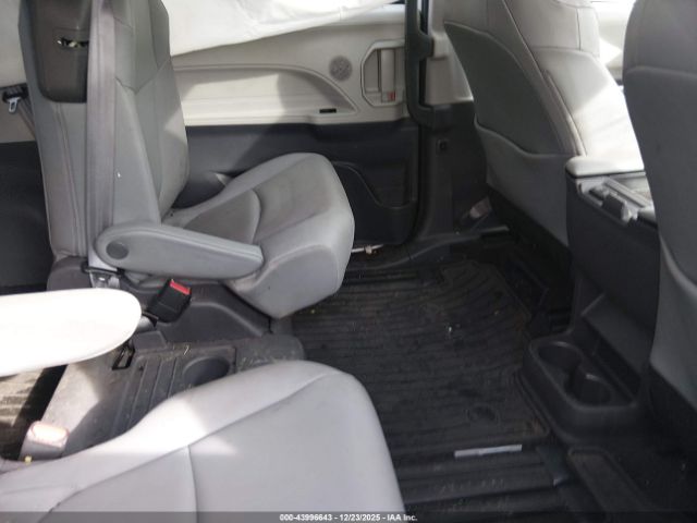 2021 TOYOTA SIENNA 5TDJRKECXMS044325 Photo 7
