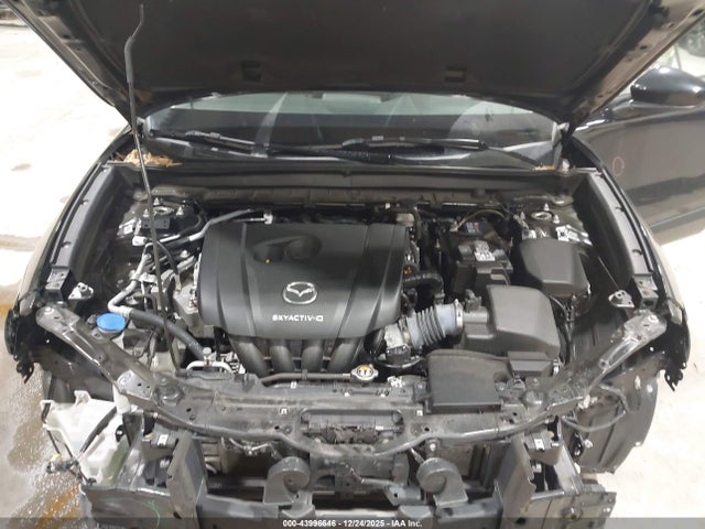 43996646 :رقم المزاد ، 3MVDMAAL4MM230467 vin ، 2021 Mazda Cx-30 2.5 S مزاد بيع