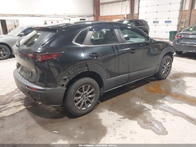 43996646 :رقم المزاد ، 3MVDMAAL4MM230467 vin ، 2021 Mazda Cx-30 2.5 S مزاد بيع