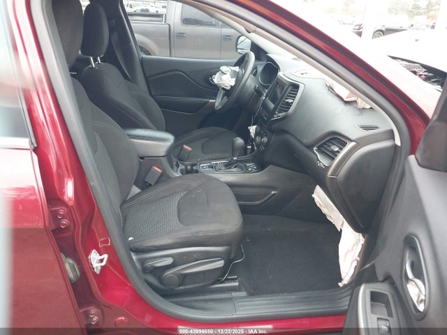 Продаж на аукціоні авто 2019 Jeep Cherokee Latitude Fwd, vin: 1C4PJLCB9KD396564, номер лоту: 43996650