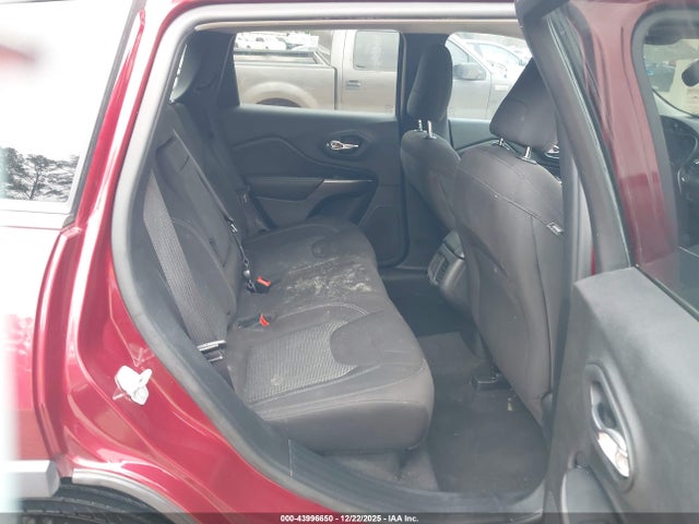 Продаж на аукціоні авто 2019 Jeep Cherokee Latitude Fwd, vin: 1C4PJLCB9KD396564, номер лоту: 43996650