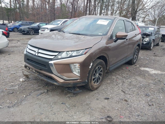 2020 MITSUBISHI ECLIPSE CROSS JA4AT3AA0LZ015208 Photo 1