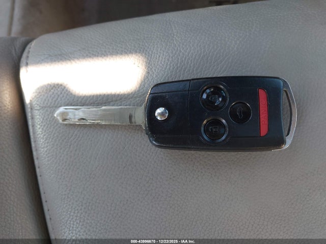 43996670 :رقم المزاد ، 19UUA8F28AA014750 vin ، 2010 Acura Tl 3.5 مزاد بيع