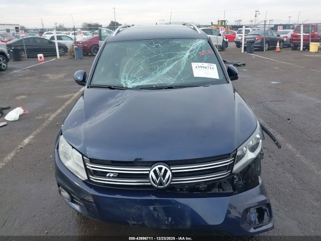WVGAV7AX5GW043729 Volkswagen Tiguan R-line