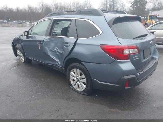 43996731 :رقم المزاد ، 4S4BSACC9J3283217 vin ، 2018 Subaru Outback 2.5i Premium مزاد بيع