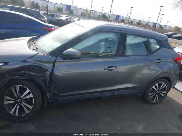 3N1CP5CU8KL550012 Nissan KICKS SV