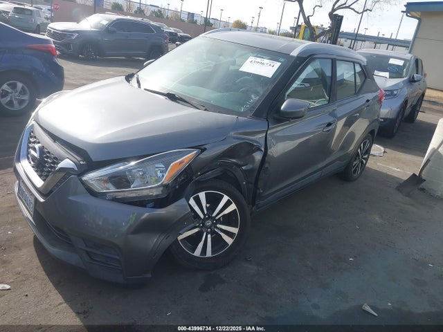 3N1CP5CU8KL550012 Nissan KICKS SV