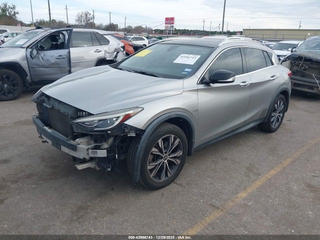 2017 Infiniti Qx30 Premium მანქანა იყიდება აუქციონზე, vin: SJKCH5CRXHA023656, აუქციონის ნომერი: 43996743