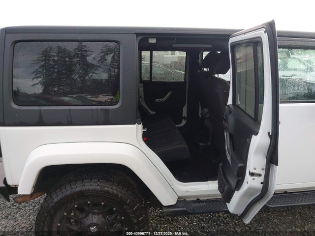 1C4HJWEG6JL920644 Jeep Wrangler Jk Unlimited Sahara 4x4