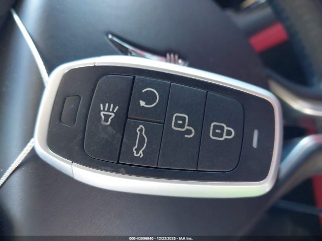 2018 MASERATI LEVANTE ZN661XUL3JX305892 Photo 10