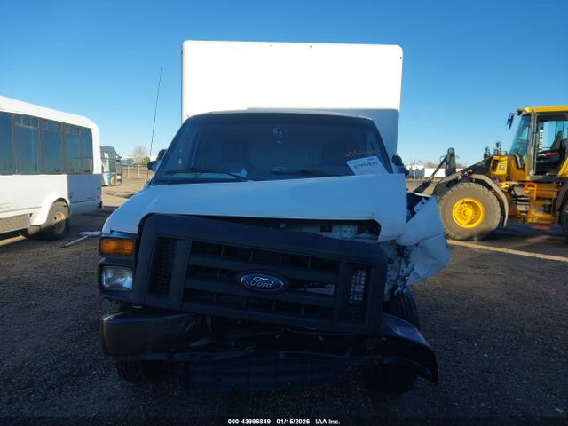 Ford E-350 Cutaway 2016 1FDWE3FS6GDC55661 Image 12