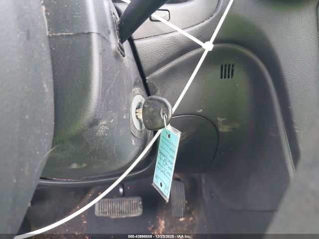 43996859 :رقم المزاد ، KNAFG528697261639 vin ، 2009 Kia Rondo Lx مزاد بيع