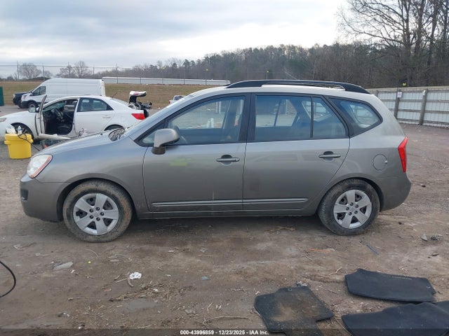43996859 :رقم المزاد ، KNAFG528697261639 vin ، 2009 Kia Rondo Lx مزاد بيع