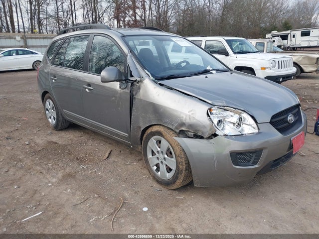 43996859 :رقم المزاد ، KNAFG528697261639 vin ، 2009 Kia Rondo Lx مزاد بيع