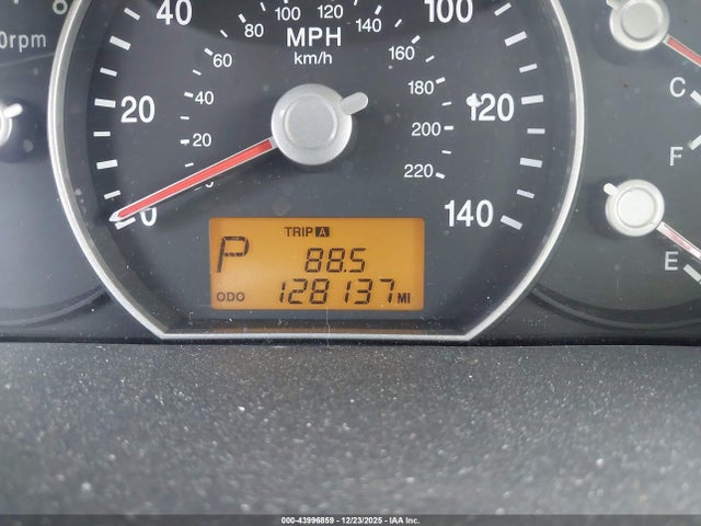 43996859 :رقم المزاد ، KNAFG528697261639 vin ، 2009 Kia Rondo Lx مزاد بيع