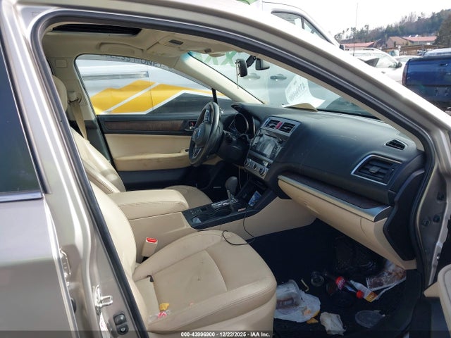43996900 :رقم المزاد ، 4S4BSANCXH3348017 vin ، 2017 Subaru Outback 2.5i Limited مزاد بيع