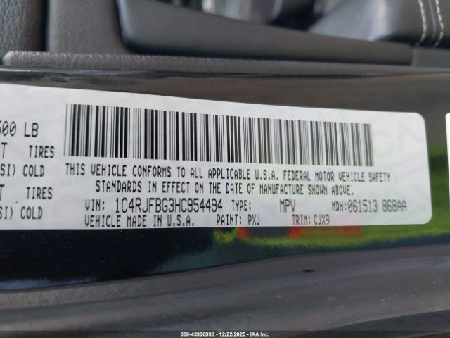 2017 JEEP GRAND CHEROKEE 1C4RJFBG3HC954494 Photo 8