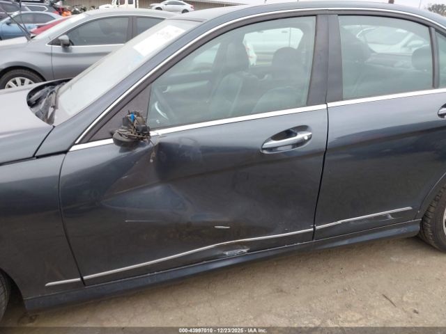 2013 MERCEDES-BENZ C 250 WDDGF4HBXDA770707 Photo 5