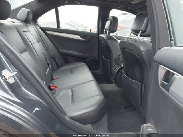 2013 MERCEDES-BENZ C 250 WDDGF4HBXDA770707 Photo 7
