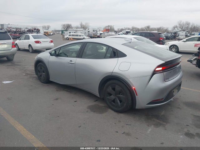 JTDACAAU3R3022623 Toyota Prius Le