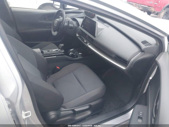 JTDACAAU3R3022623 Toyota Prius Le