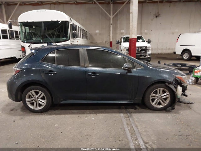 JTNK4RBE8K3019533 Toyota COROLLA SE
