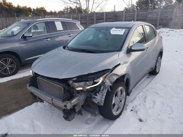 Honda HR-V LX 2019 3CZRU6H33KM742545 Image 2