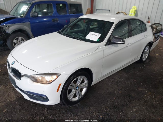 43997064 :رقم المزاد ، WBA8D9G39HNU65187 vin ، 2017 Bmw 330i Xdrive مزاد بيع