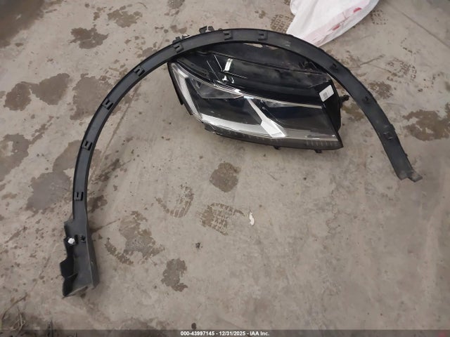 43997145 :رقم المزاد ، 3VV0B7AXXMM155321 vin ، 2021 Volkswagen Tiguan 2.0t S مزاد بيع