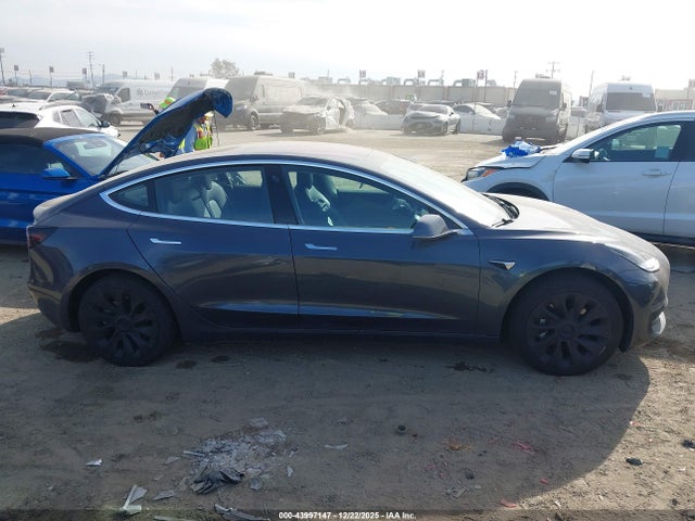 Tesla Model 3 Long Range/mid Range 2018 5YJ3E1EA4JF006893 Image 13