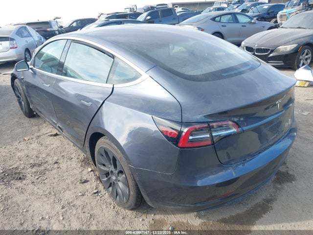 2018 TESLA MODEL 3 5YJ3E1EA4JF006893 Photo 2