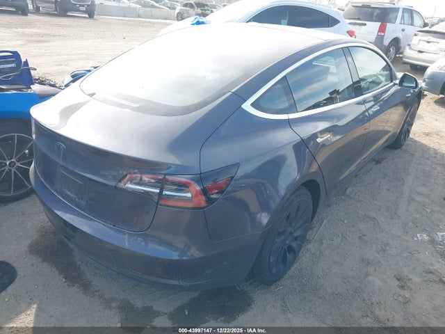 2018 TESLA MODEL 3 5YJ3E1EA4JF006893 Photo 3