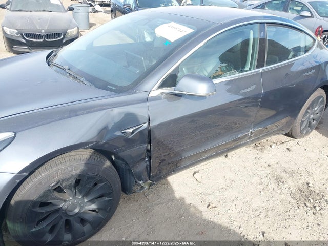 2018 TESLA MODEL 3 5YJ3E1EA4JF006893 Photo 5