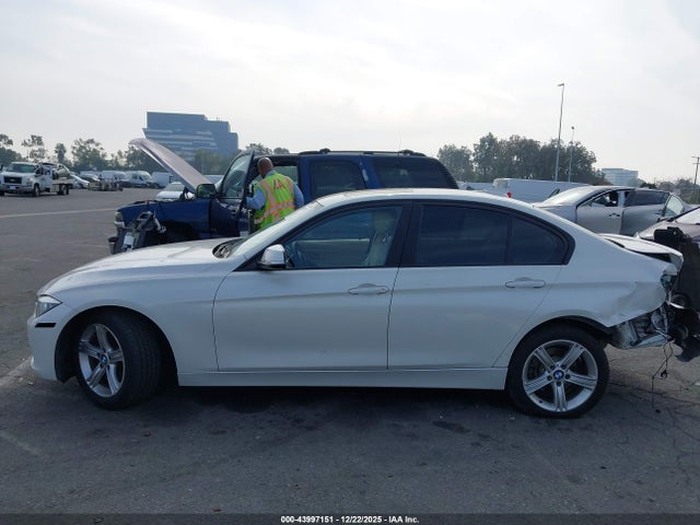 Aukcja sprzedaży 2015 Bmw 328i, vin: WBA3A5G5XFNS90927, numer aukcji: 43997151