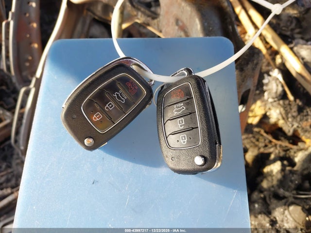 5NPE24AF7JH607026 Hyundai SONATA SE