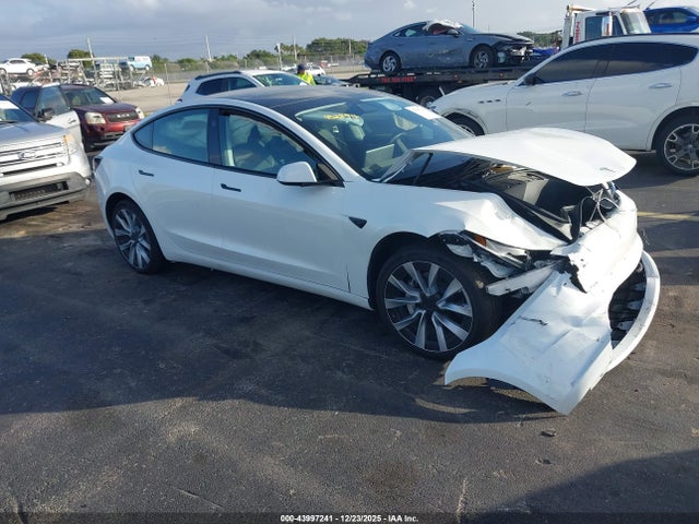 2024 TESLA MODEL 3 5YJ3E1EA7RF762407 Photo 0