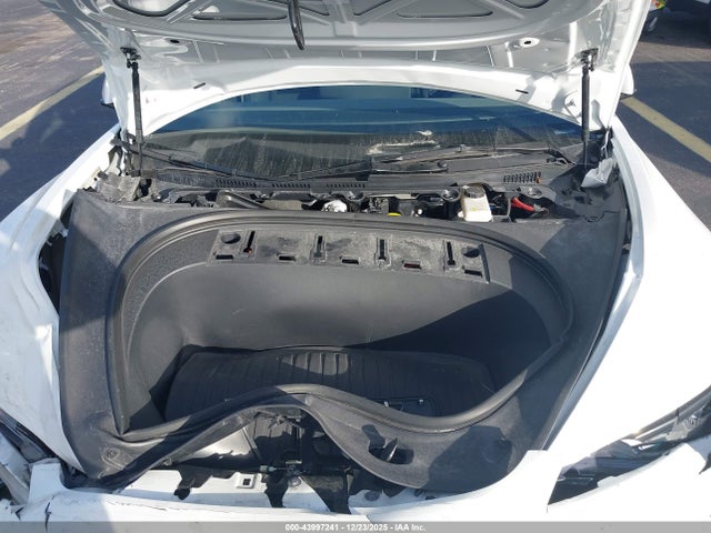 2024 TESLA MODEL 3 5YJ3E1EA7RF762407 Photo 9