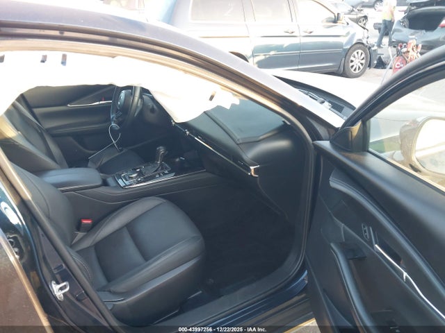 Продажа на аукционе авто 2024 Mazda Cx-30 2.5 S Preferred Package, vin: 3MVDMBCM8RM612617, номер лота: 43997256