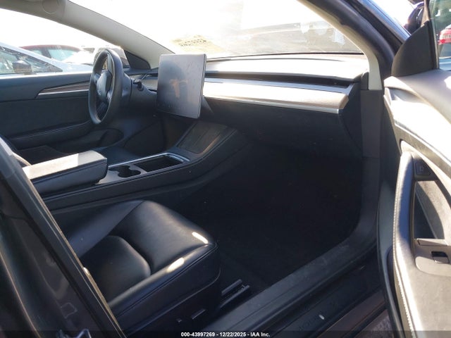 2023 TESLA MODEL 3 5YJ3E1EA3PF422698 Photo 4