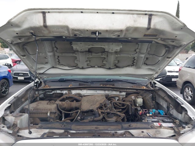 5TFRX5GN9HX097249 Toyota Tacoma Sr
