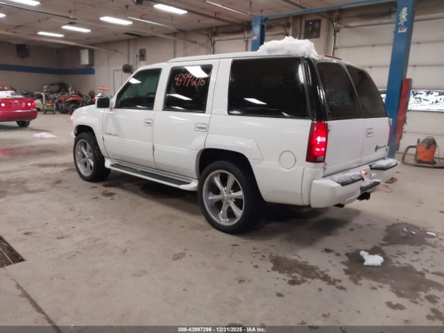 2000 CADILLAC ESCALADE 1GYEK13R3YR118965 Photo 2