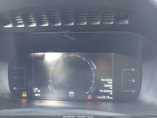 2017 VOLVO XC90 YV4102XK7H1143215 Photo 6