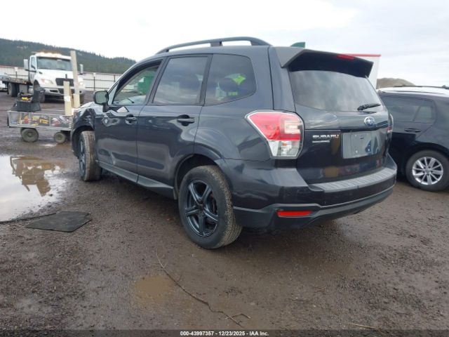 2018 SUBARU FORESTER JF2SJAGC2JH608327 Photo 2