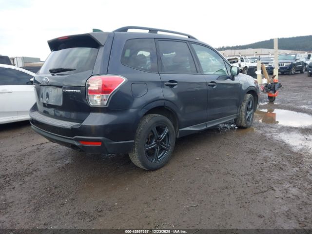 2018 SUBARU FORESTER JF2SJAGC2JH608327 Photo 3