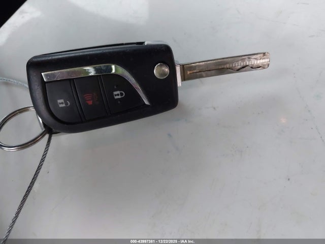 Toyota RAV4 LE 2019 2T3F1RFV0KW028636 Image 11