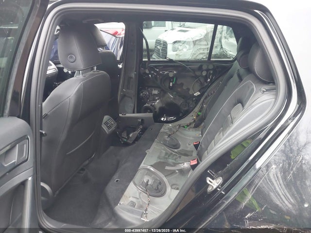 2018 VOLKSWAGEN GOLF R WVWWF7AU8JW183679 Photo 7